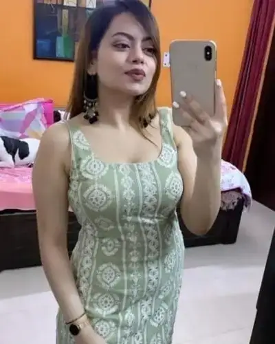 Call Girl in Morjim Beach